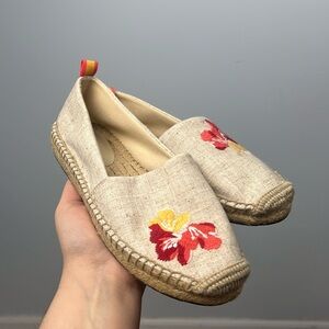 Vera Bradley embroidered embellished floral canvas espadrilles size 7